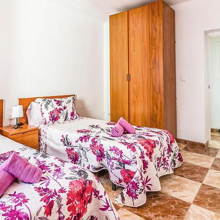 Beautiful Apartment In Cordoba With Kitchenette 外观 照片